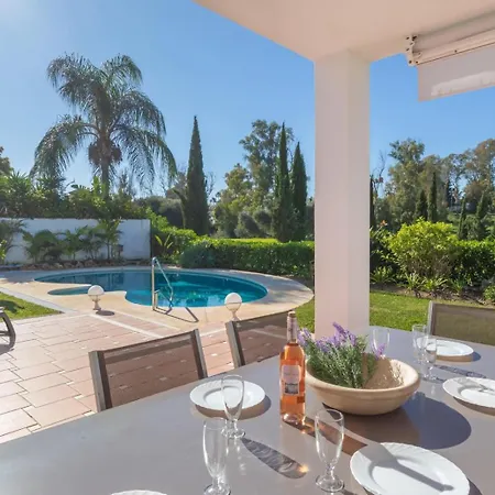 Casa Guadalmina Golf Con Piscina Privada بيت للعطل *