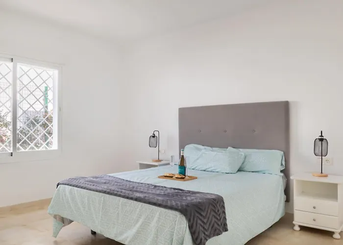 Privado Con Piscina Prázdninový dům *